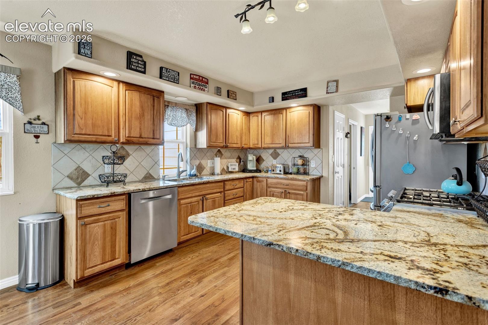 Kitchen counter