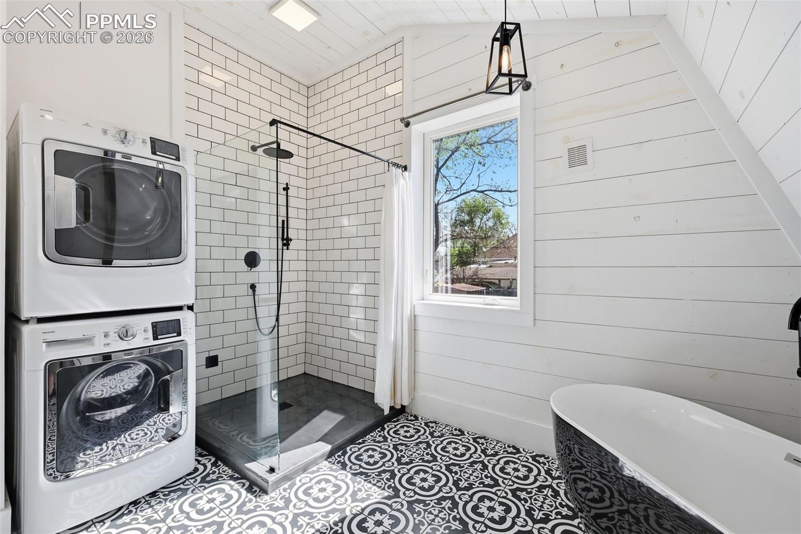 Washer and dryer are included. 