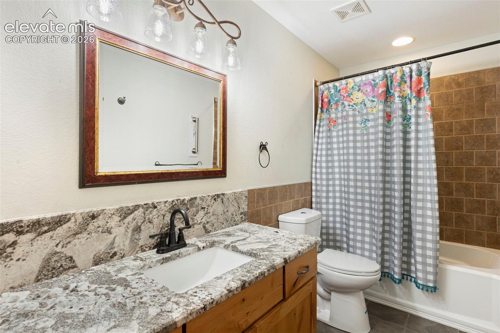 Photo 33 of 507 Van Egmond Drive, Penrose