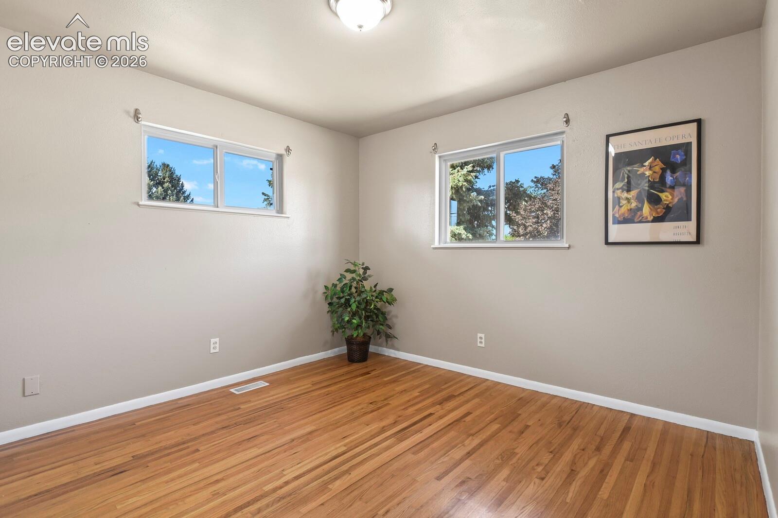 2nd bedroom with mtn views