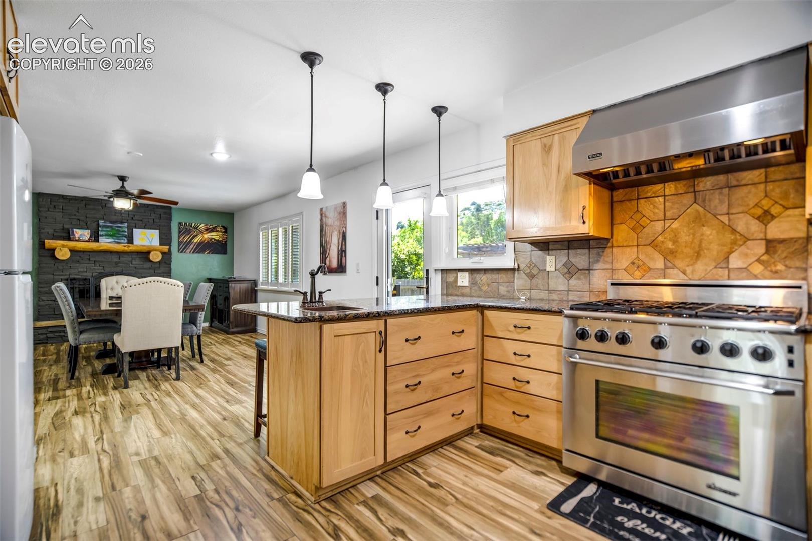 Photo 11 of 33 El Dorado Lane, Colorado Springs