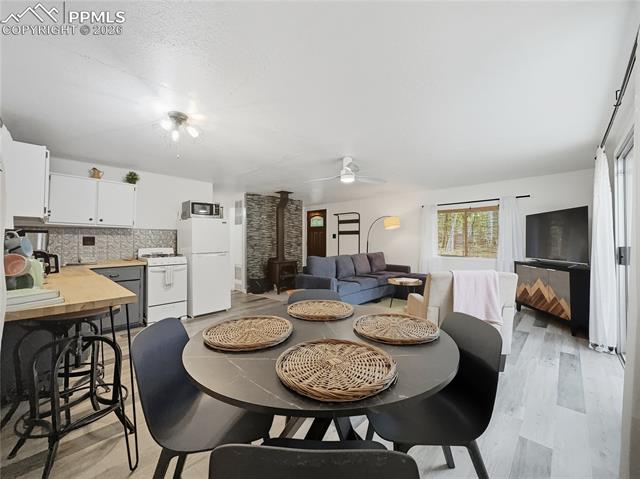 112 Denwood Dr, Florissant, CO 80816