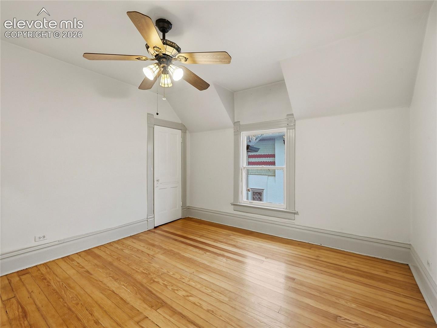 Upstairs bedroom #2
