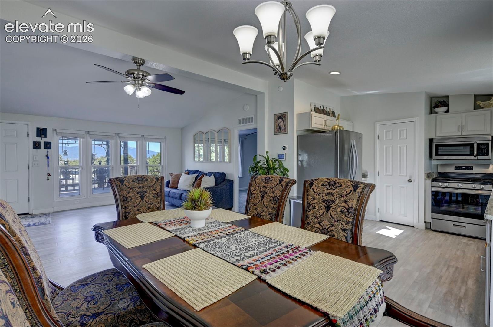 Photo 11 of 12050 Blaney Road, Peyton