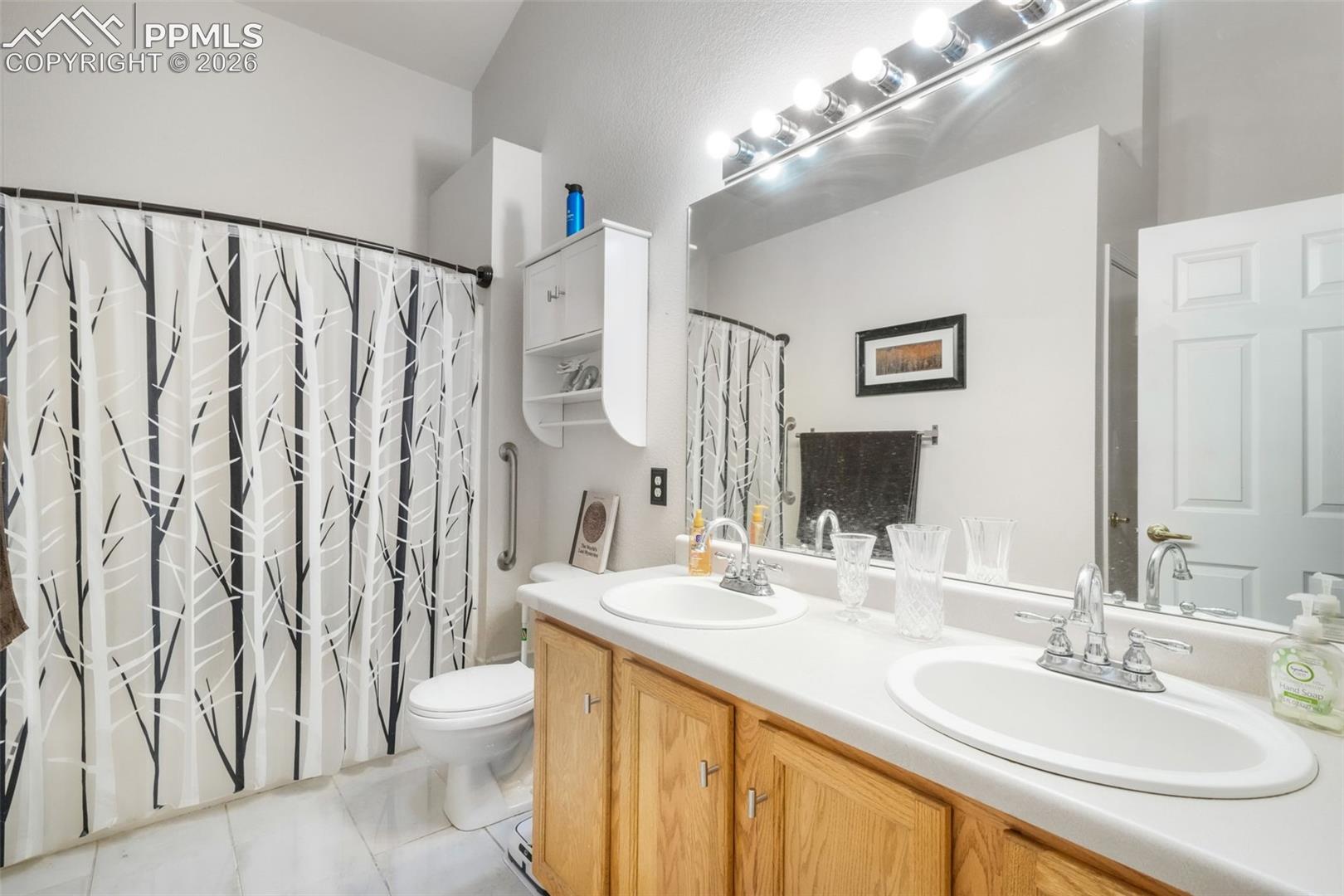 Photo 17 of 3131 Hearthridge Circle, Colorado Springs
