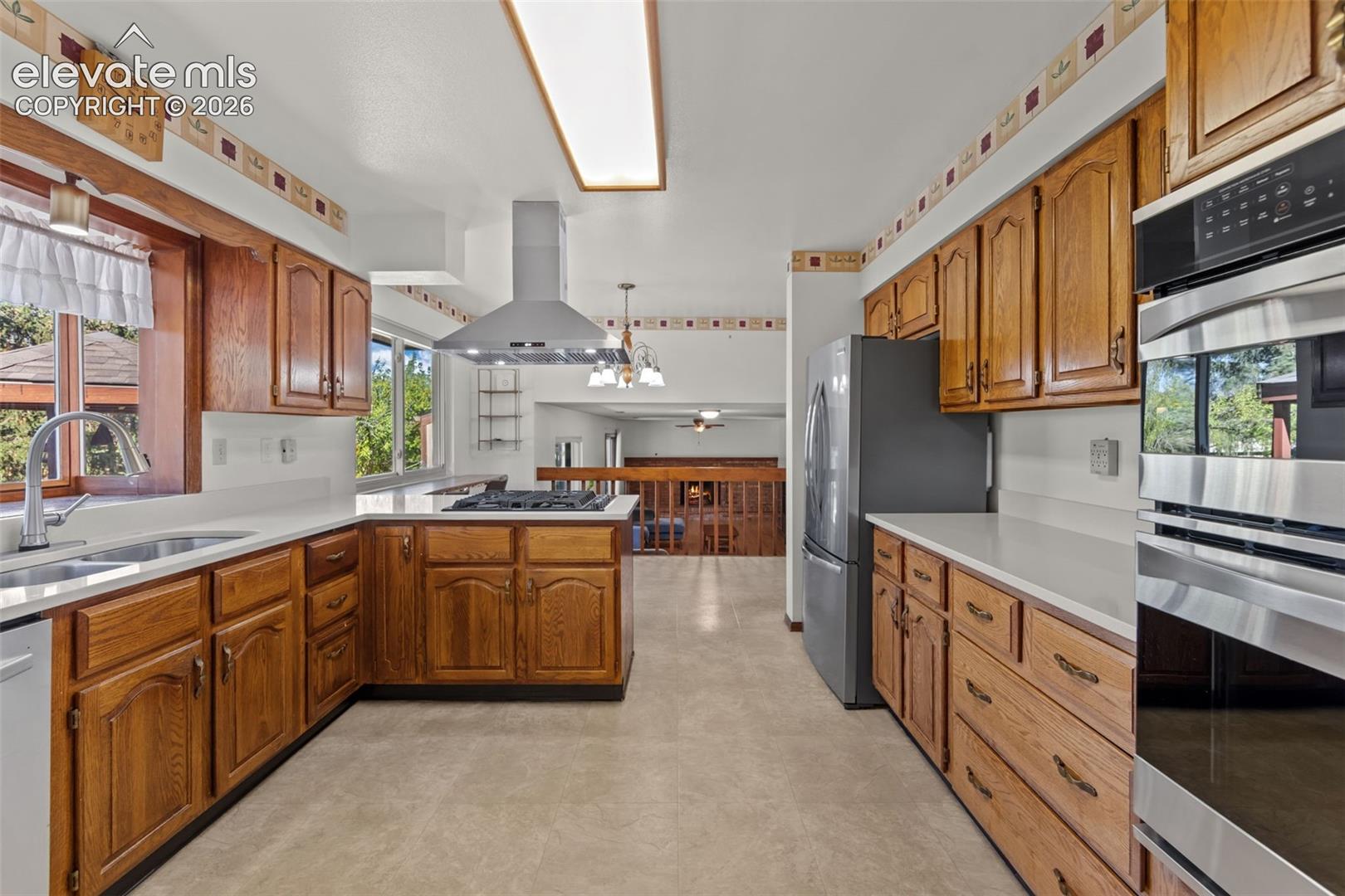 Photo 10 of 3025 Windjammer Drive, Colorado Springs