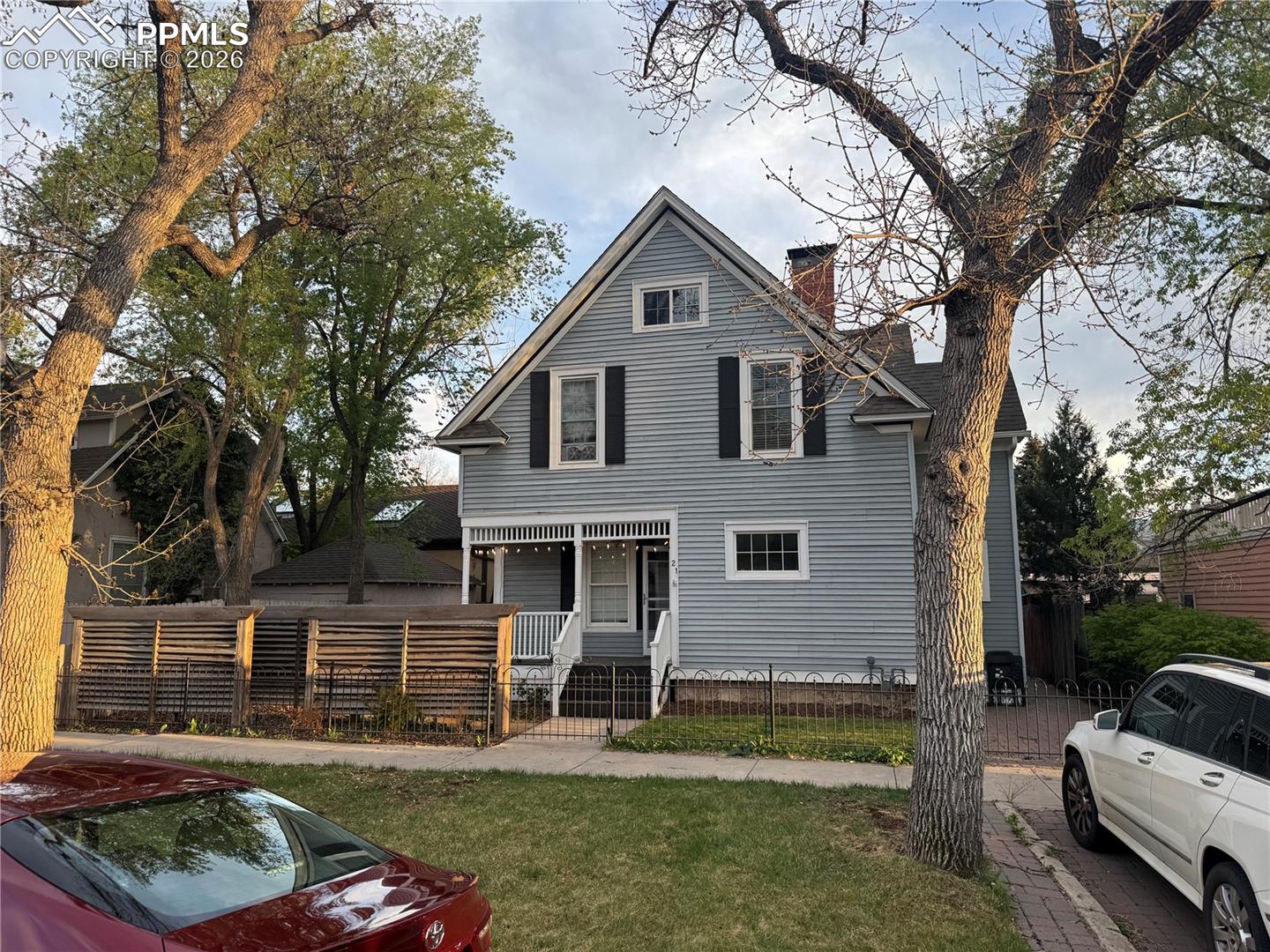 21 Caramillo St, Colorado Springs, CO 80907