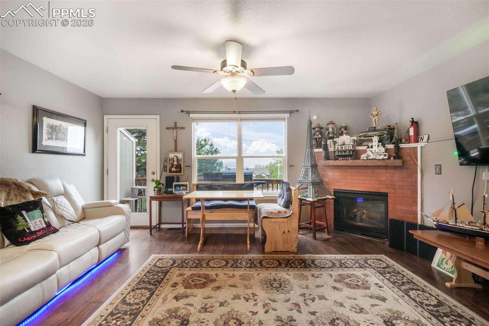 Photo 6 of 3131 Hearthridge Circle, Colorado Springs