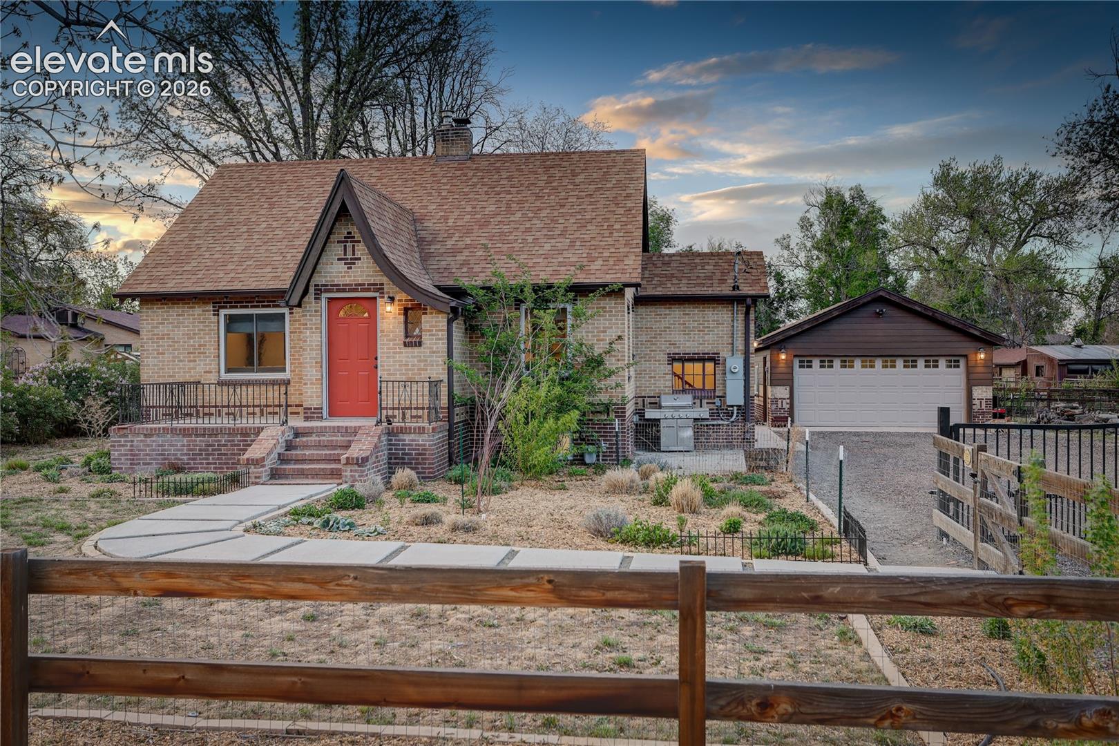 6907 W 12th Ave, Lakewood, CO 80214
