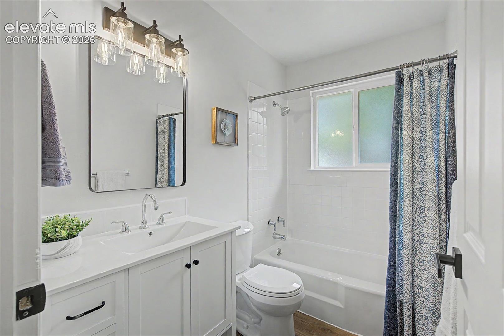 upper full bath