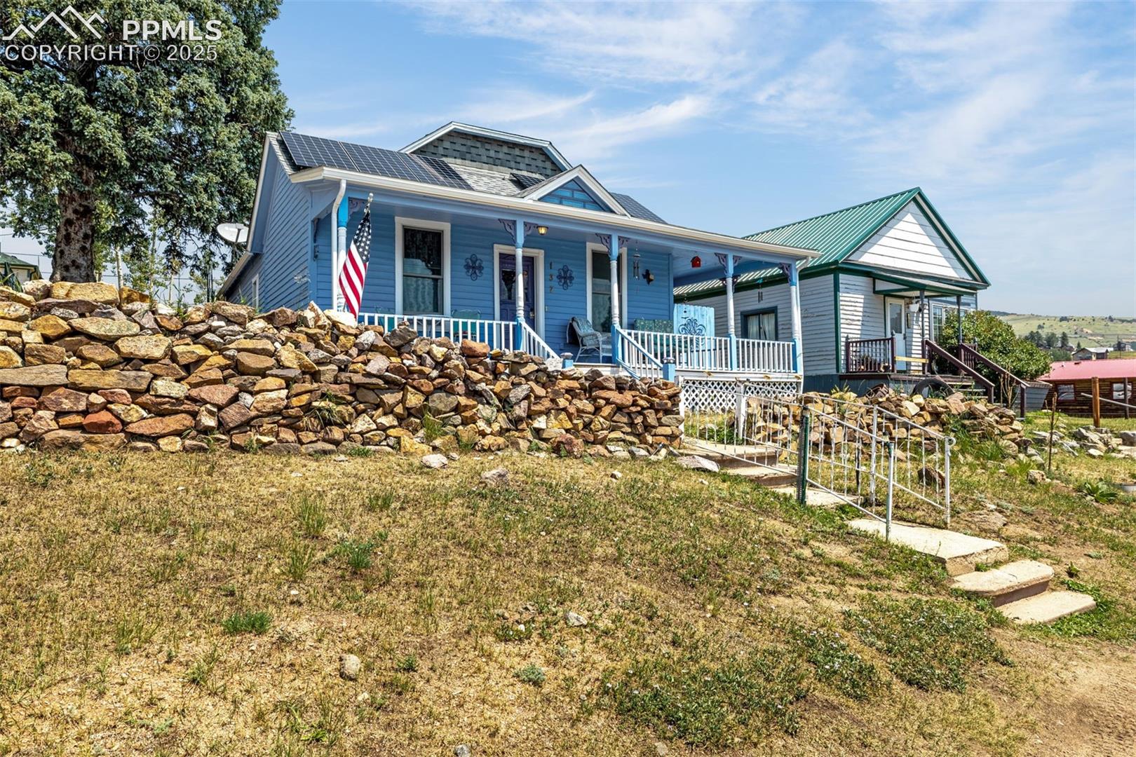 137 W Eaton Ave, Cripple Creek, CO 80813