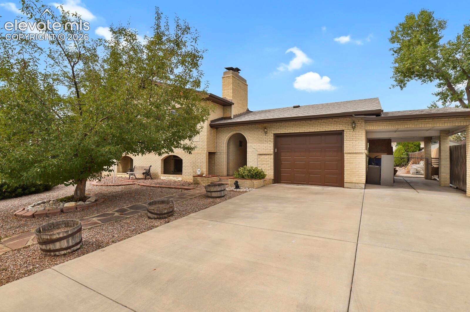 6820 Cliff Palace Court
