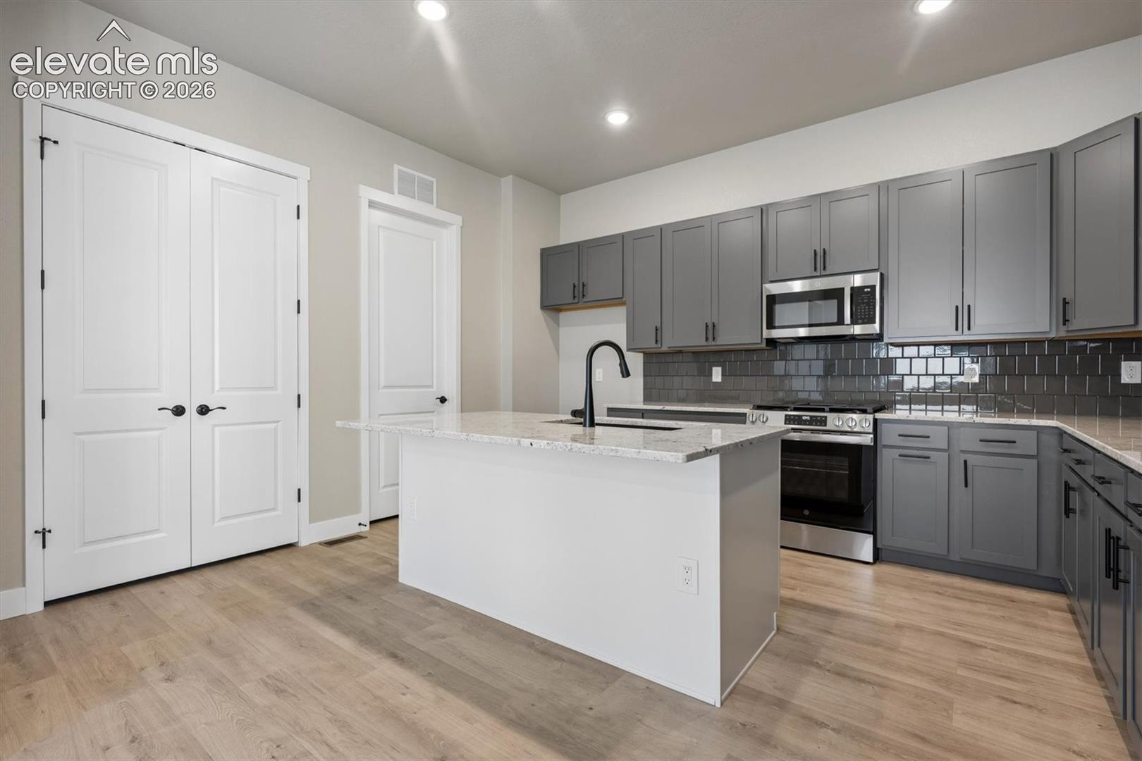 Photo 9 of 7721 Slate River Way, Colorado Springs
