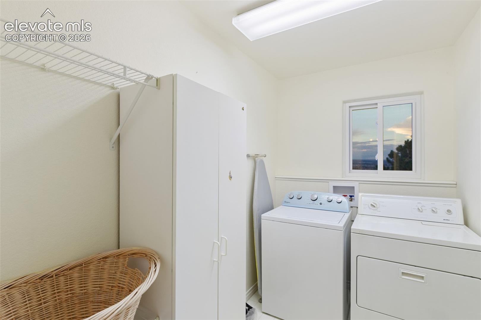 Upper level laundry 