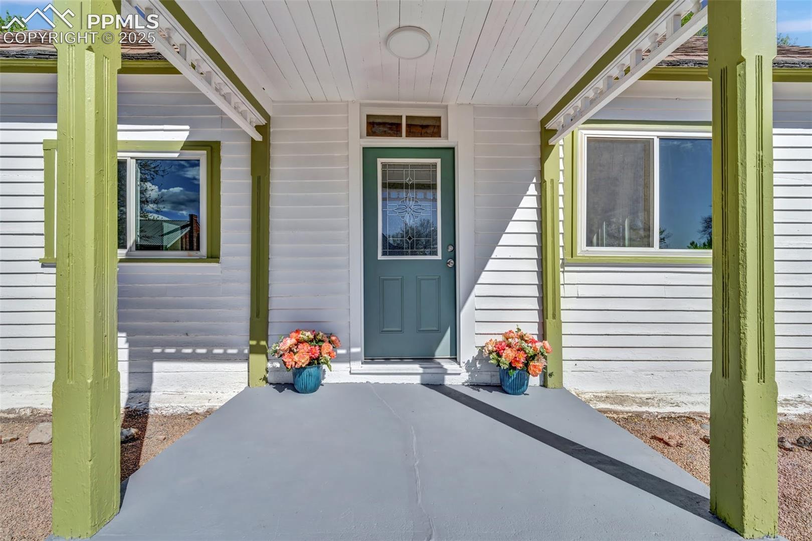 Beautiful historic home just 0.2 miles from the core of Downtown Canon City