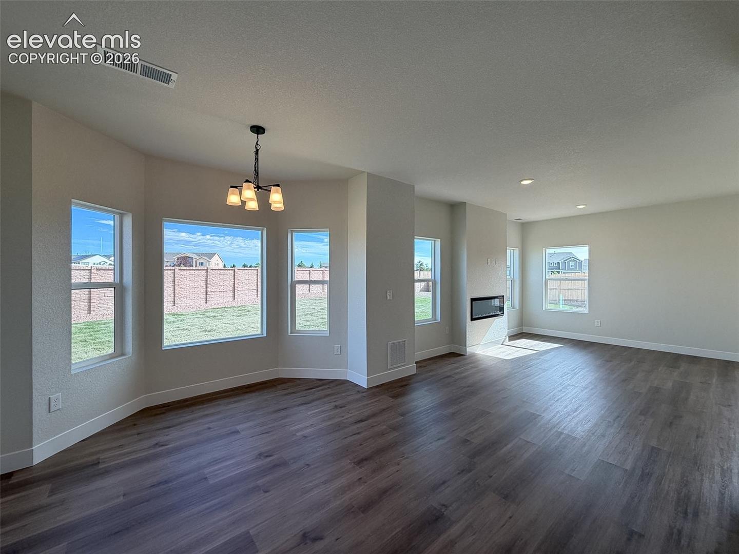 8285 Lemon Grass Road photo 10