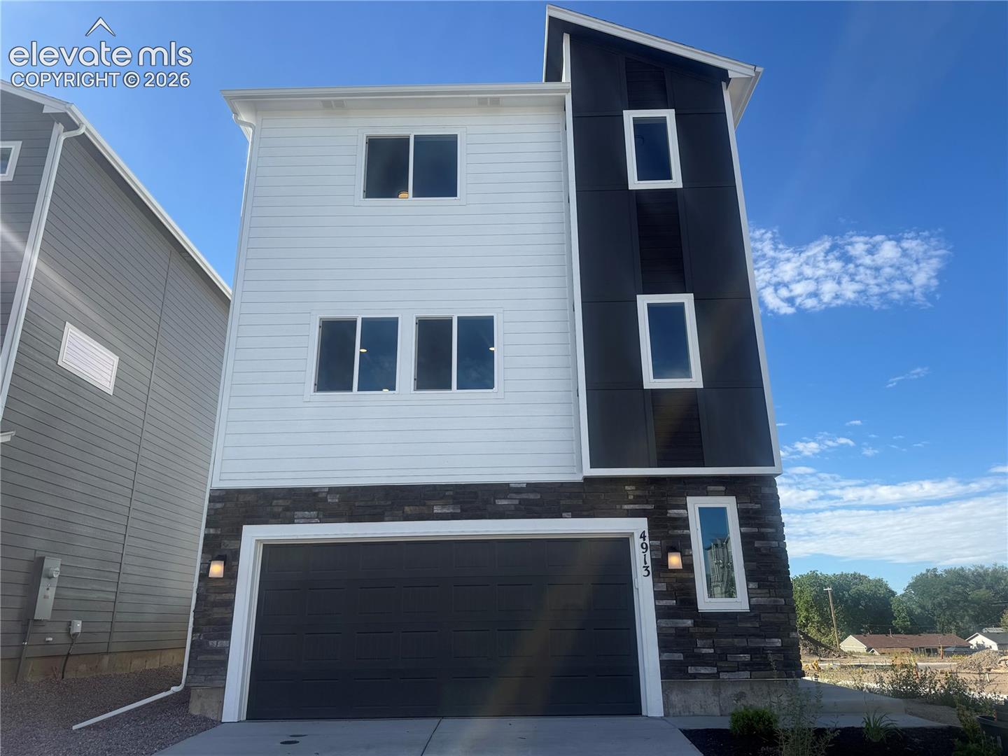4913 Havenward View — photo 1