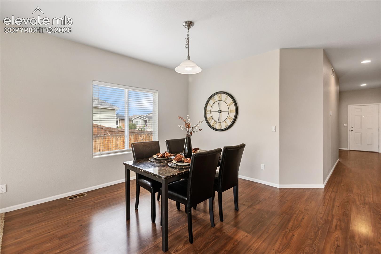 Easy maintenance laminate flooring