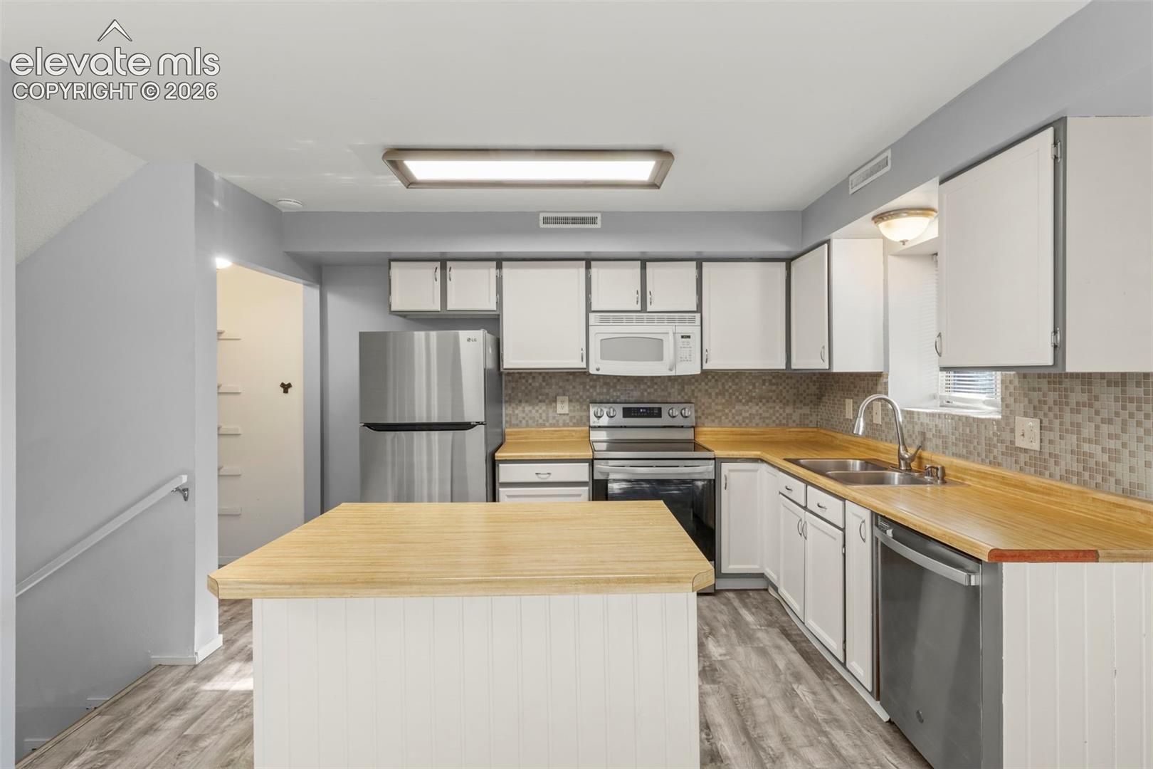 Photo 11 of 2371 Washo Circle, Colorado Springs