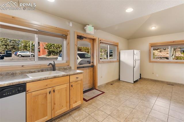 Photo 15 of 350 N Pine Street, Woodland Park