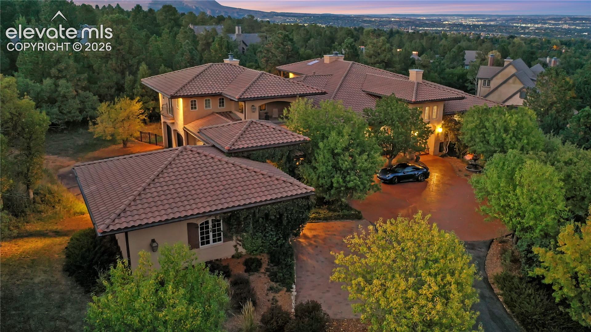 Broadmoor & Broadmoor Resort
