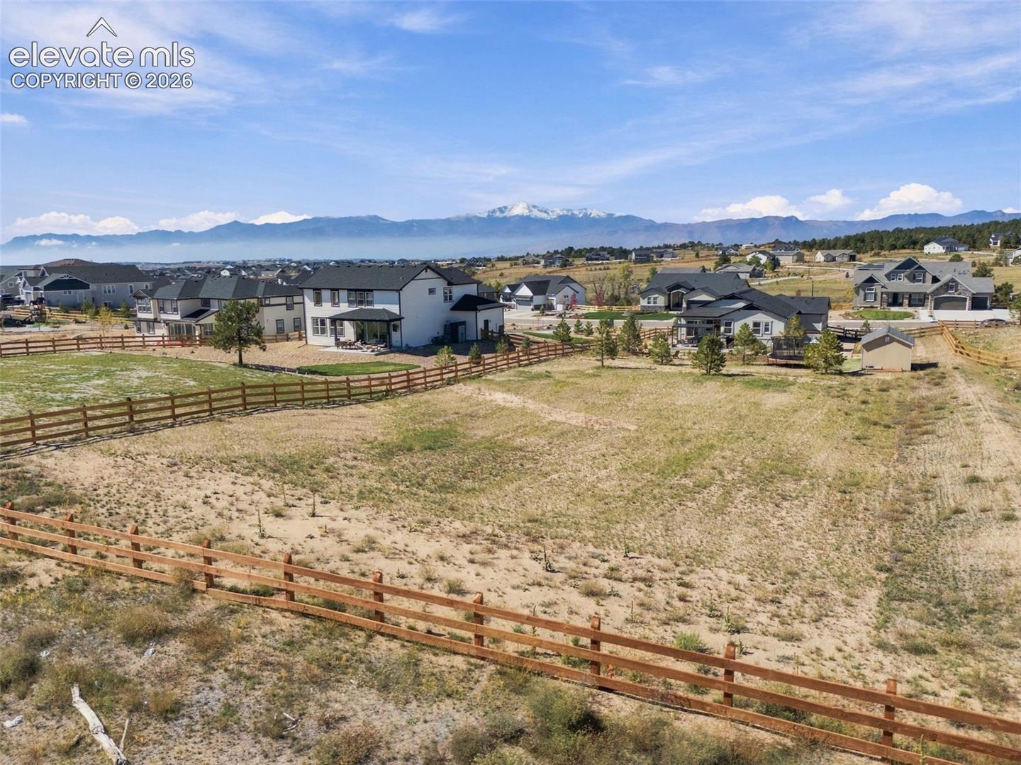 One acre of ‘the kids can go outside.
