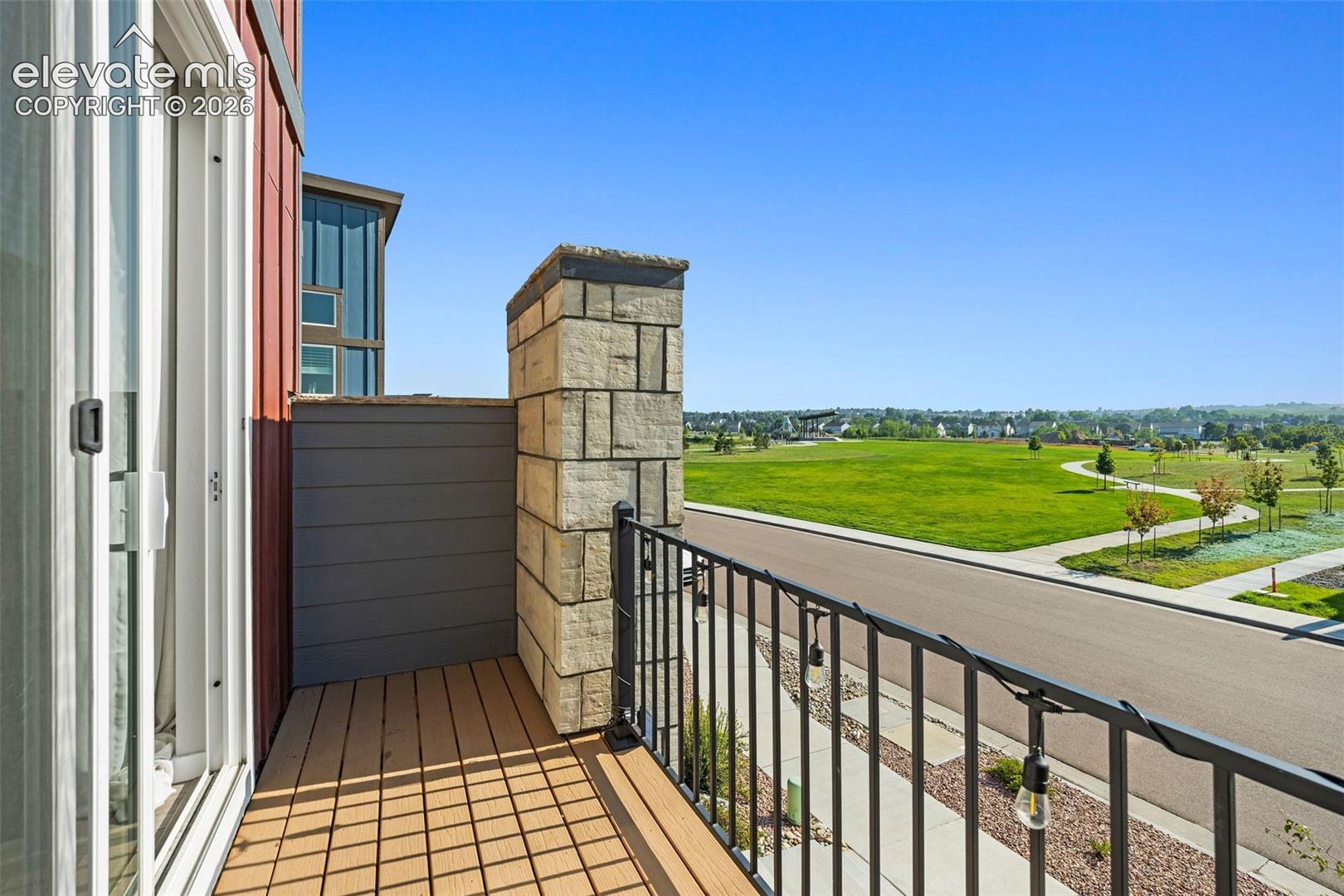 Another view of the beautiful park from your balcony. The perfect spot for a morning coffee or evening glass of wine. 