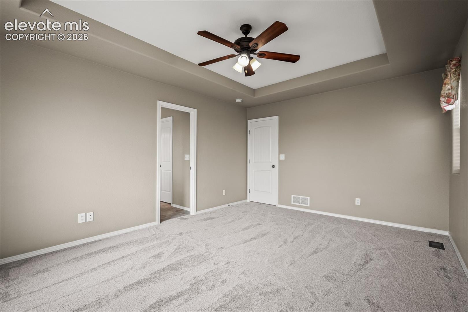 7242 Lewis Clark Trail