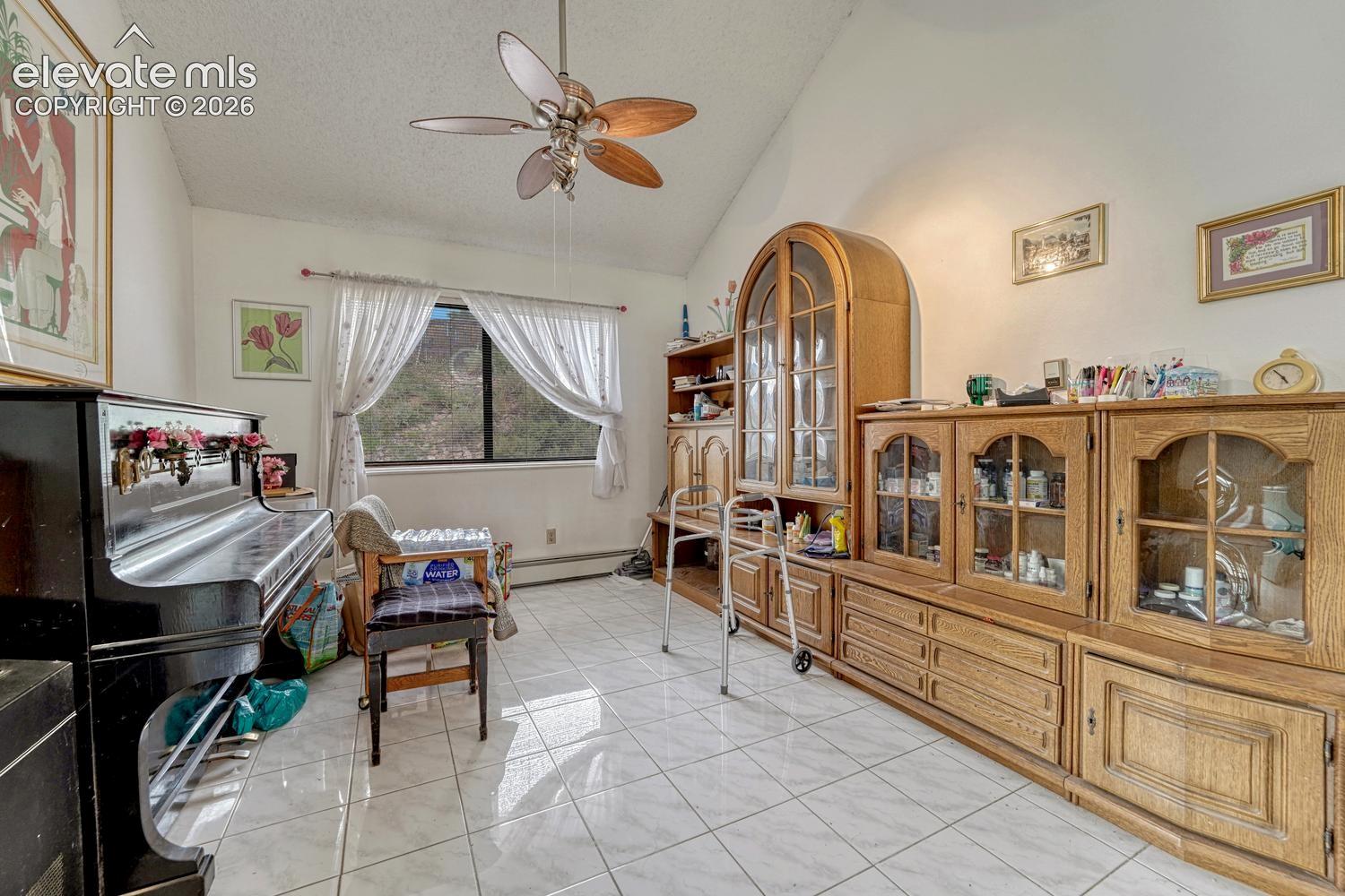 Photo 10 of 3660 Suncrest Court, Colorado Springs