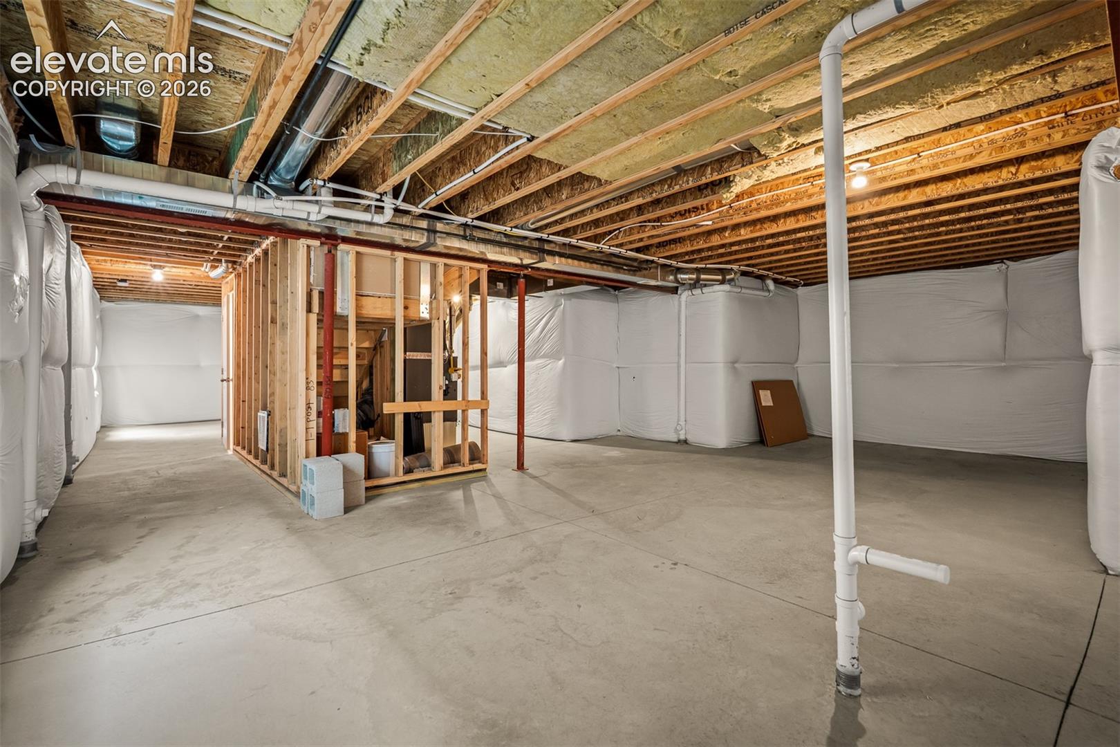 7242 Lewis Clark Trail