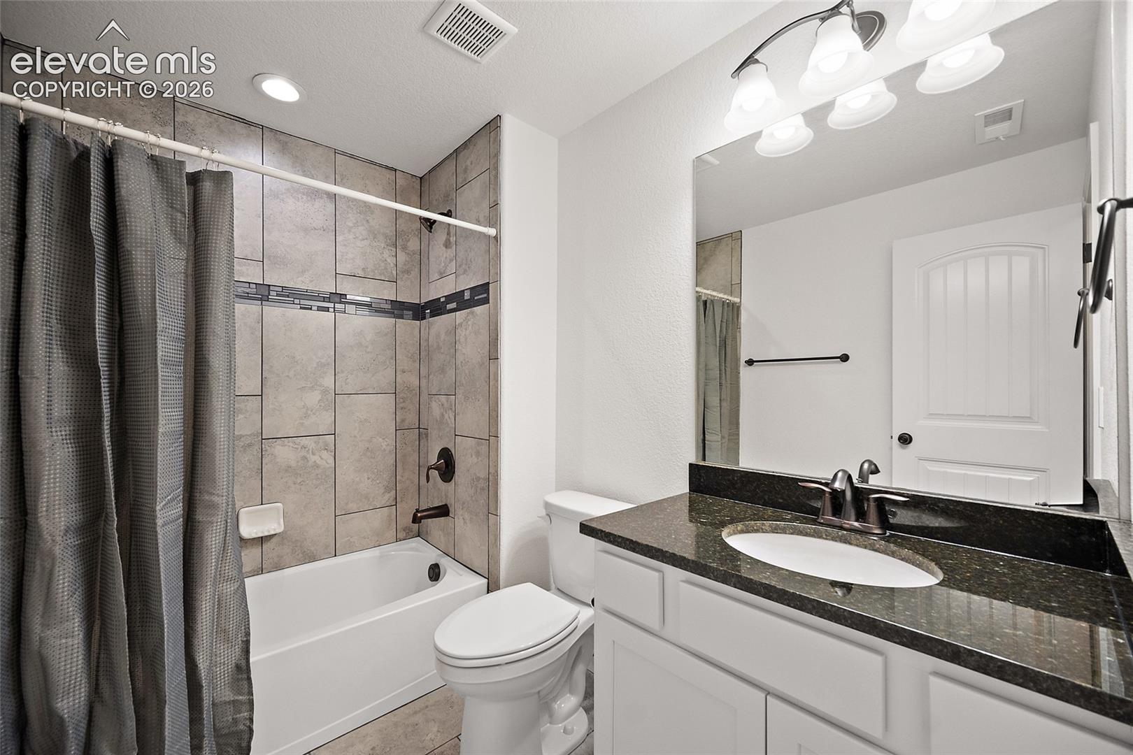 Full bathroom in basement 