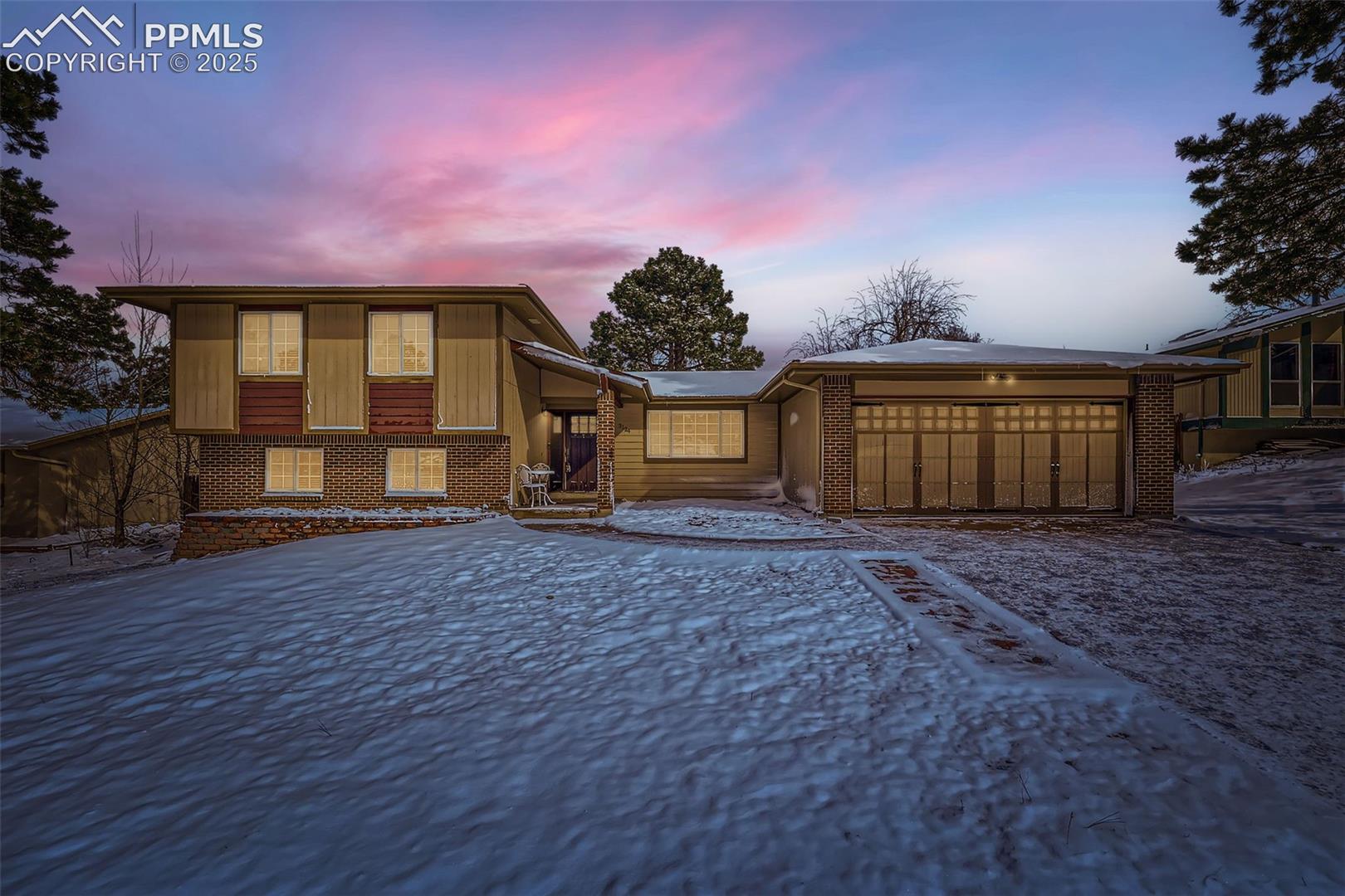 3124 Squaw Valley Dr, Colorado Springs, CO 80918