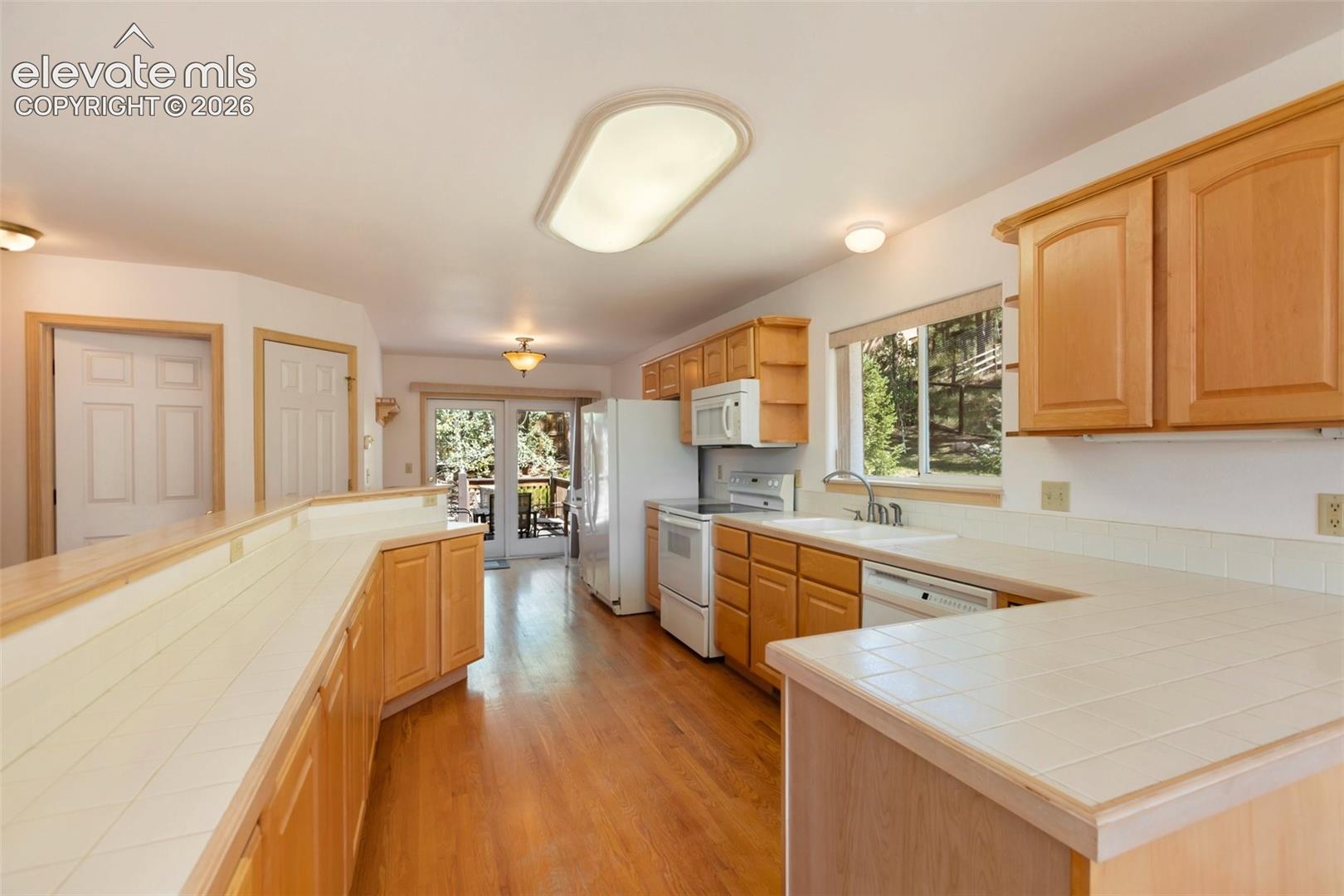 Kitchen - Main Level 