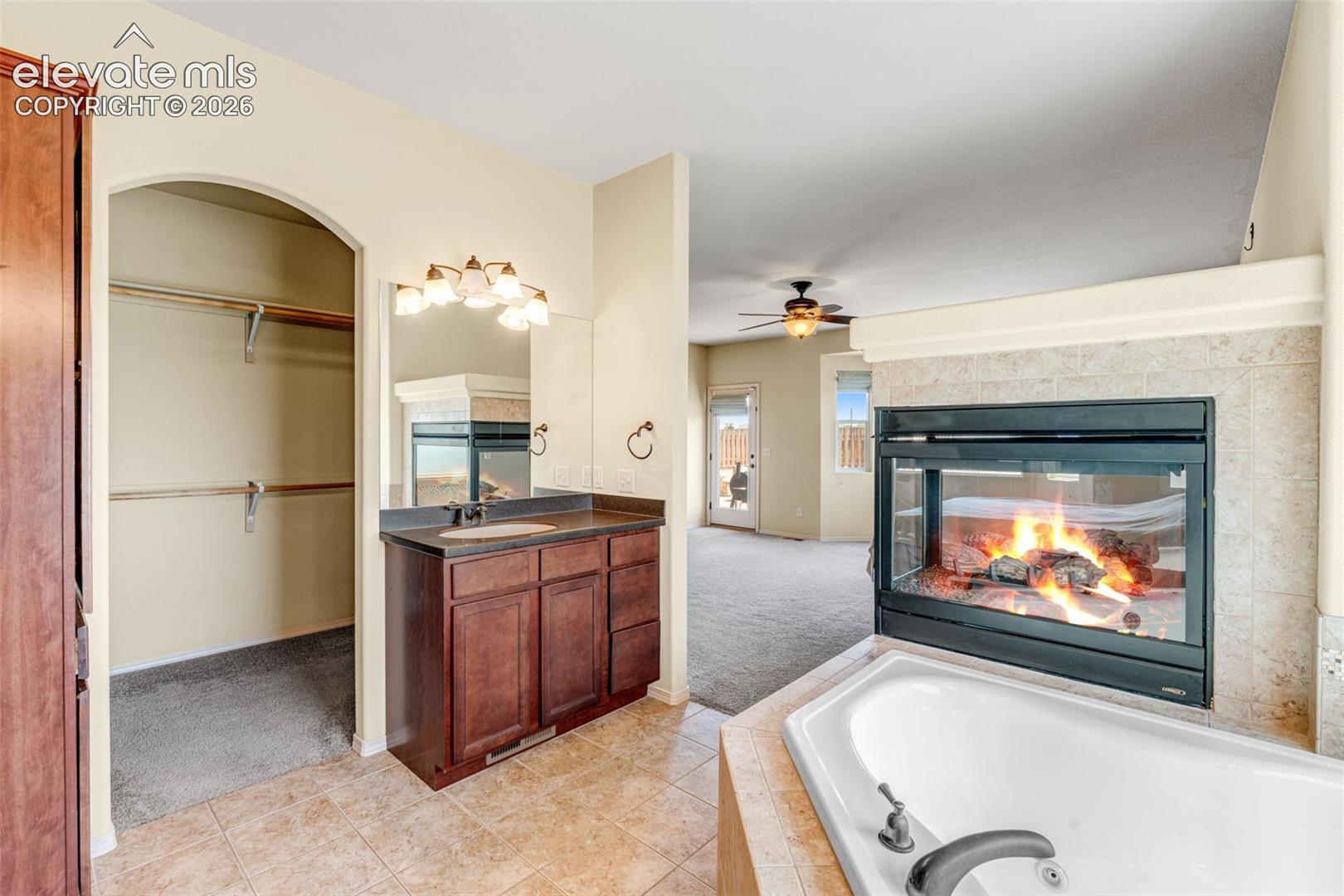 Photo 11 of 11263 Foxwell Way, Peyton