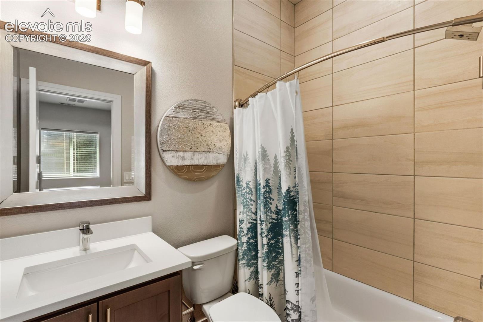 Basement full bathroom