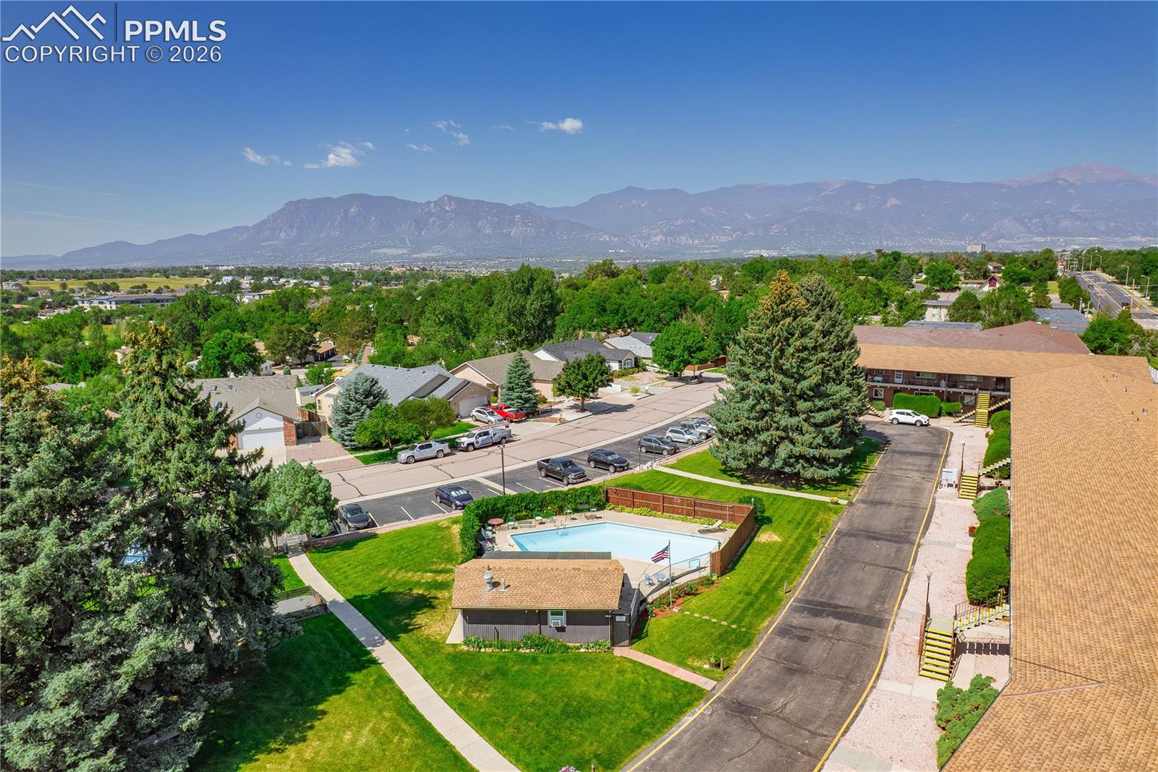 Photo 6 of 434 Valley Hi Circle #B6, Colorado Springs