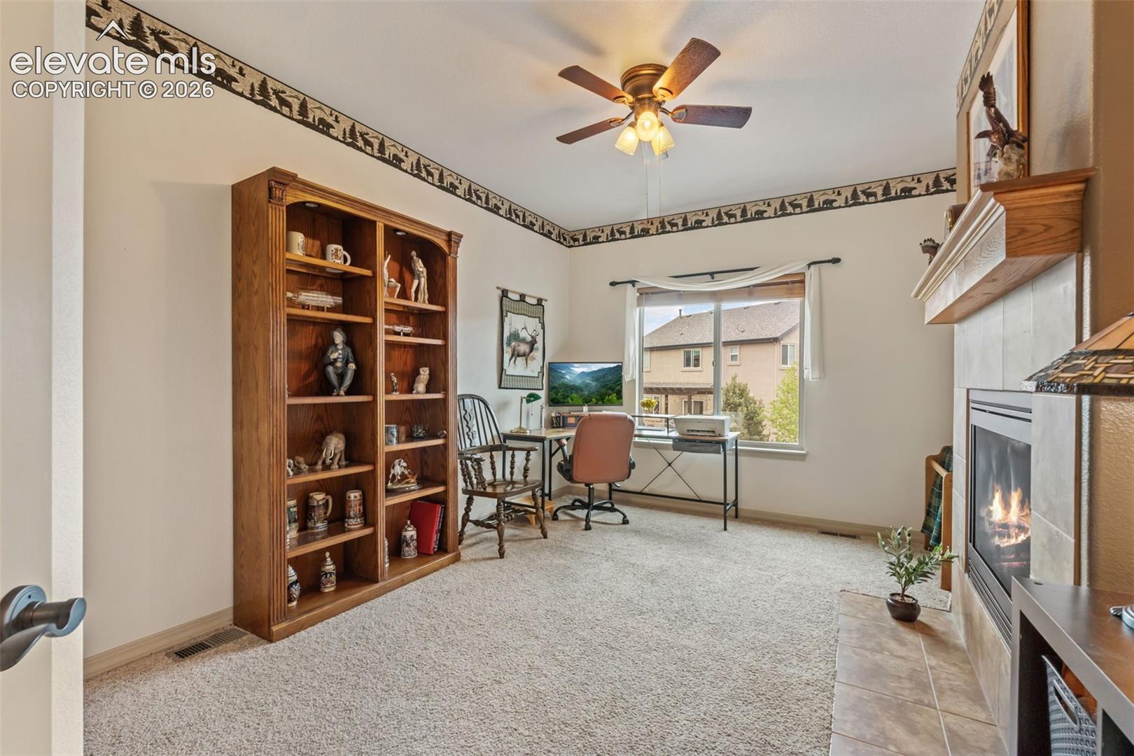 Main level bedroom or office 
