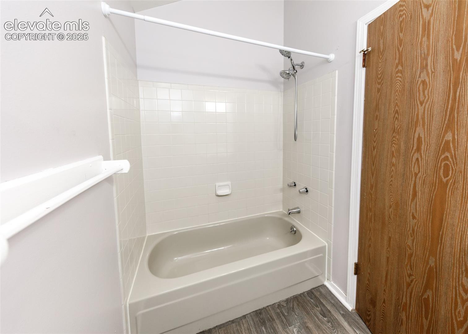 Bathroom Up Full