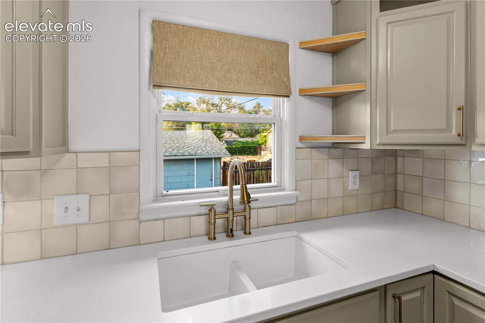 Photo 8 of 1220 E Fountain Boulevard, Colorado Springs
