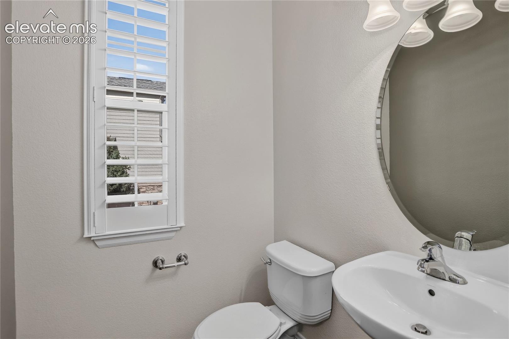 Man Level Powder Bath