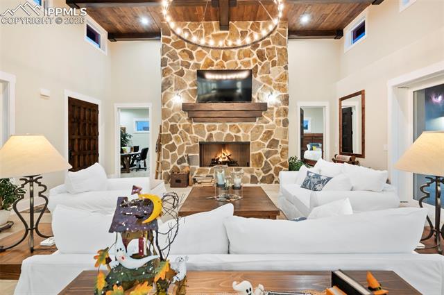 Main Level Family/Living Room