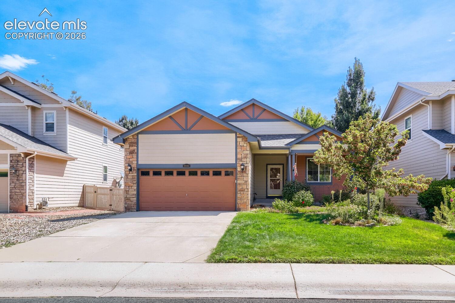Auto sprinkler system keeps your front yard looking fabulous!