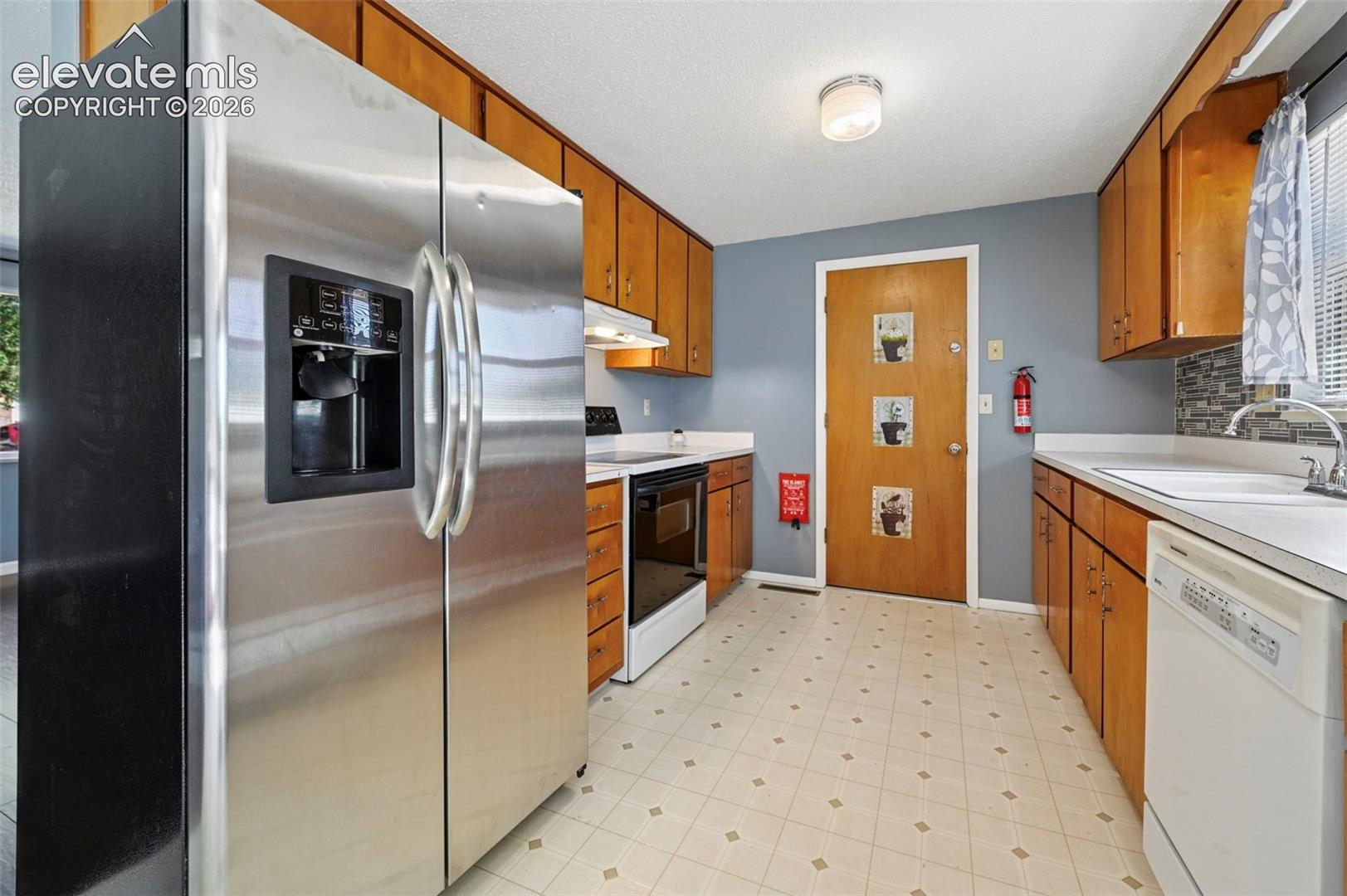 Photo 9 of 313 Cranbrook Circle, Colorado Springs