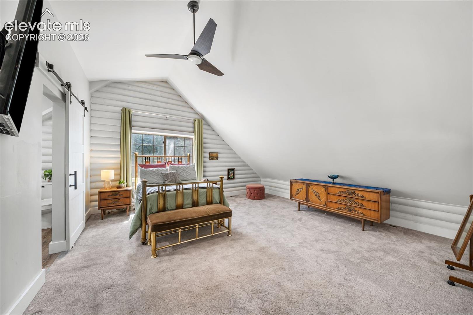 3rd upper bedroom