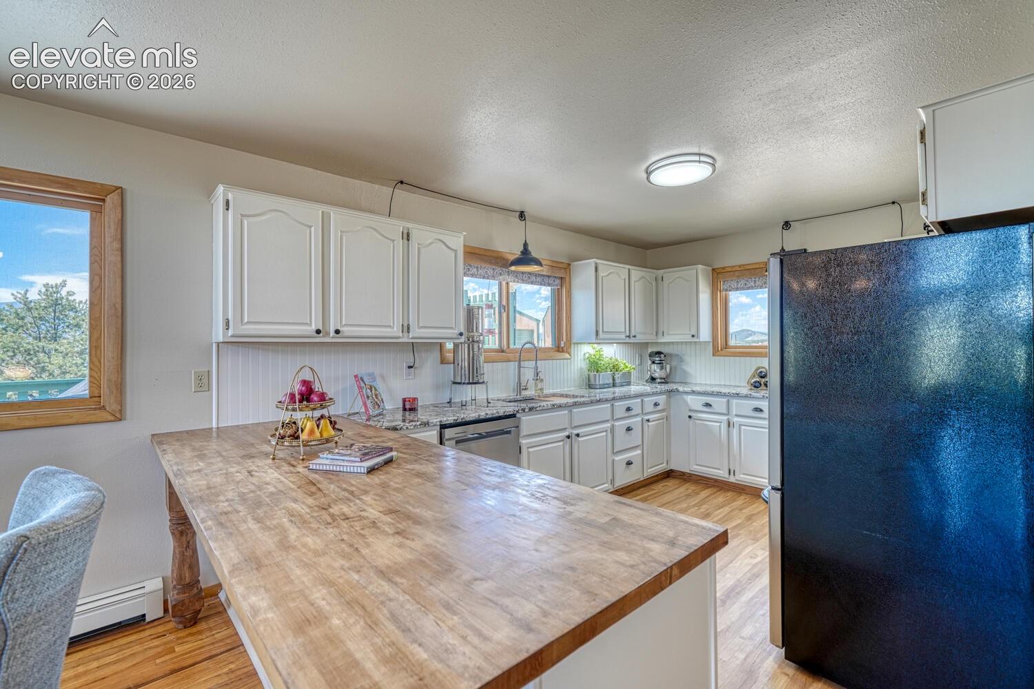 Photo 8 of 895 Acorn Road, Cotopaxi