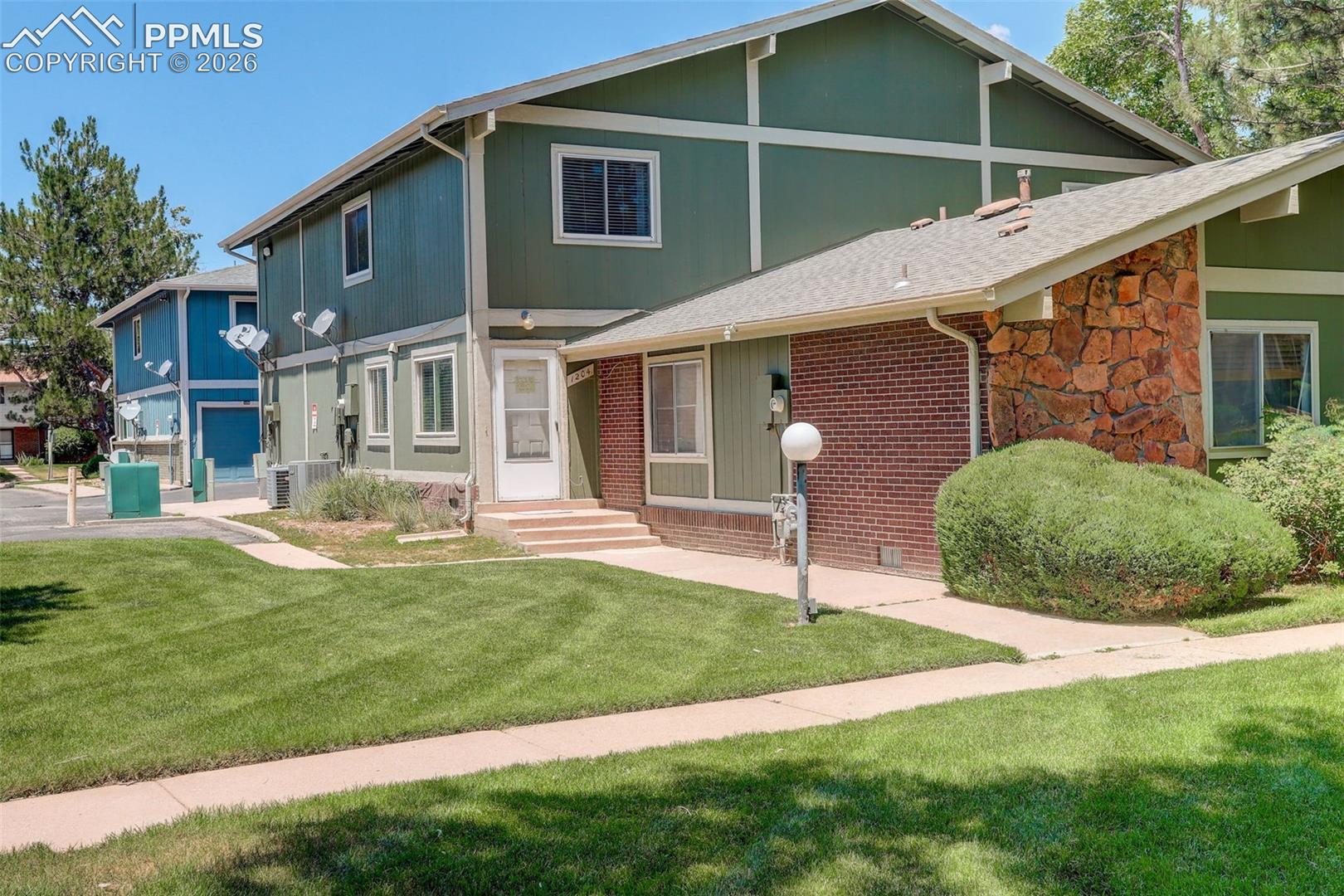 Featured Homes Featured Homes