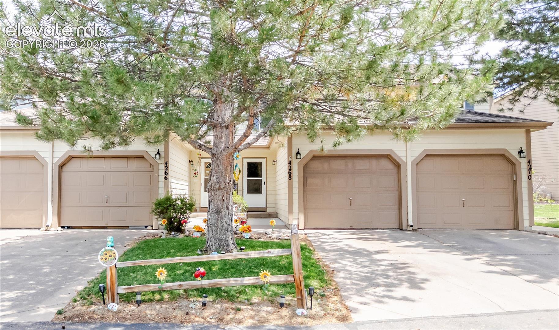 4268 Hunting Meadows Cir, Colorado Springs, CO 80916