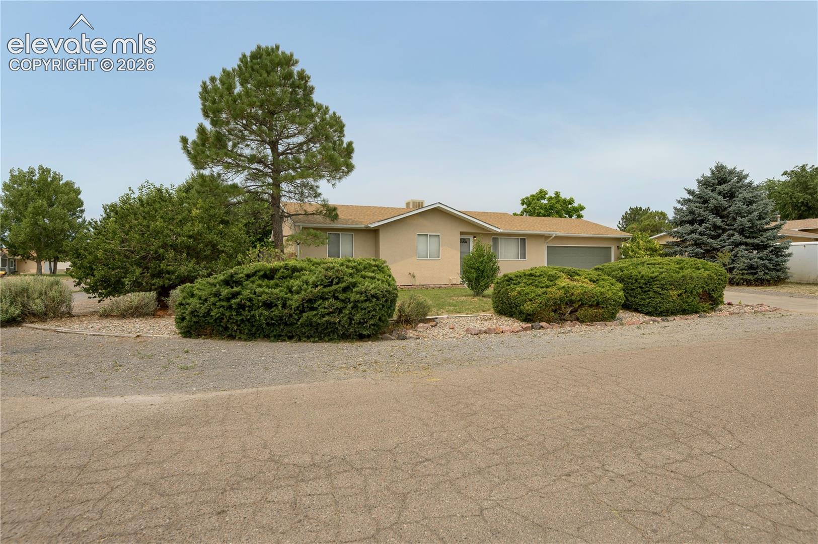267 S Dacona Dr, Pueblo, CO 81007