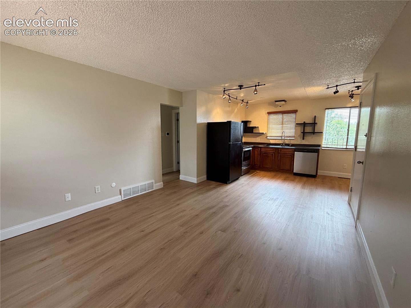 2959 Mesa Rd #C, Colorado Springs, CO 80904