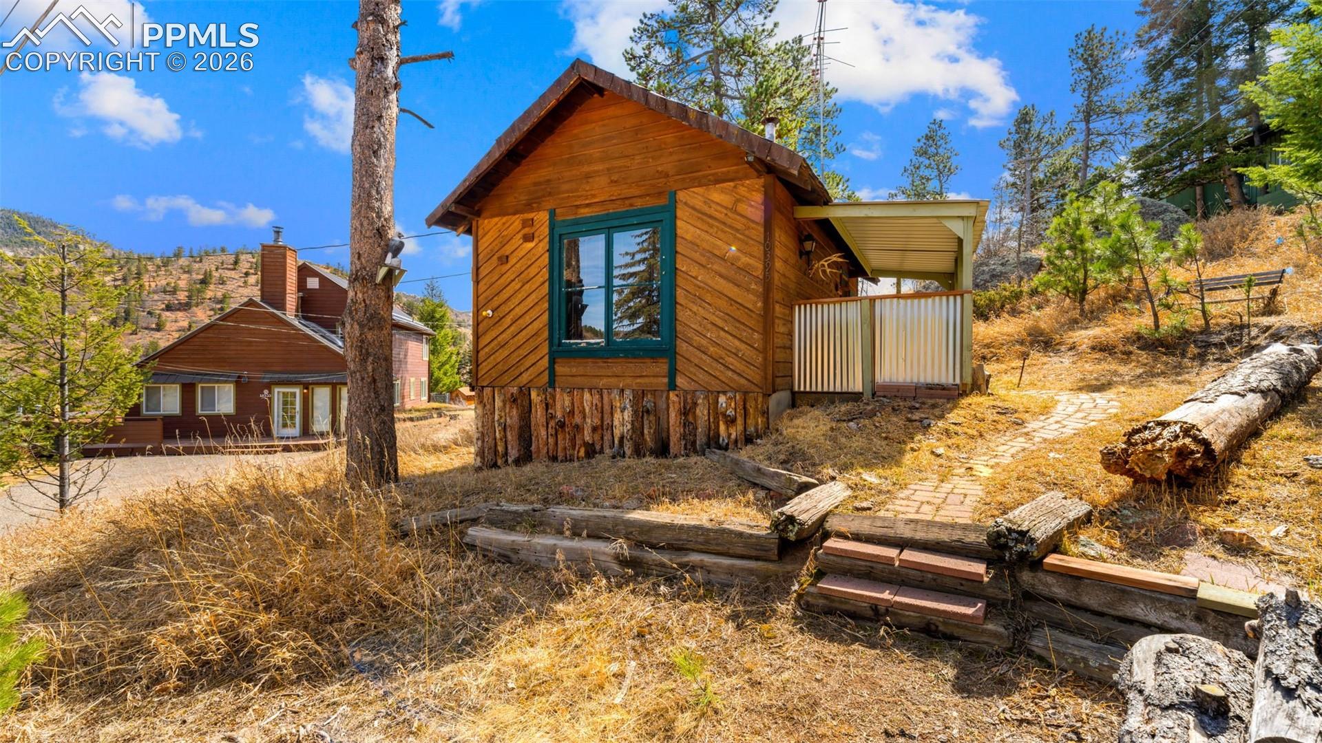 10345 Aspen St, Green Mountain Falls, CO 80819